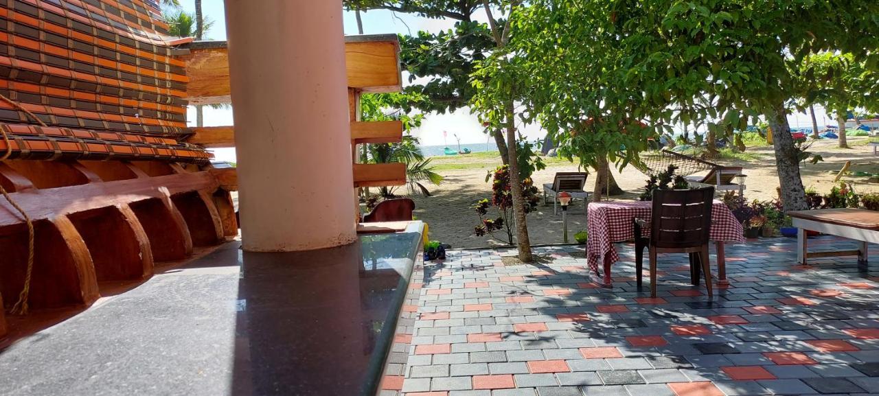 Marari Anna Beach Villa Mararikulam Exterior photo
