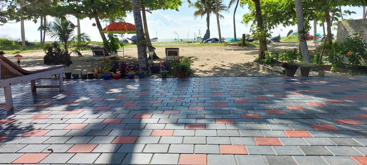 Marari Anna Beach Villa Mararikulam Exterior photo