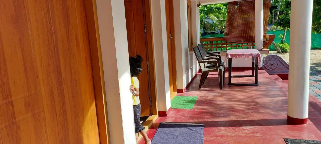 Marari Anna Beach Villa Mararikulam Exterior photo